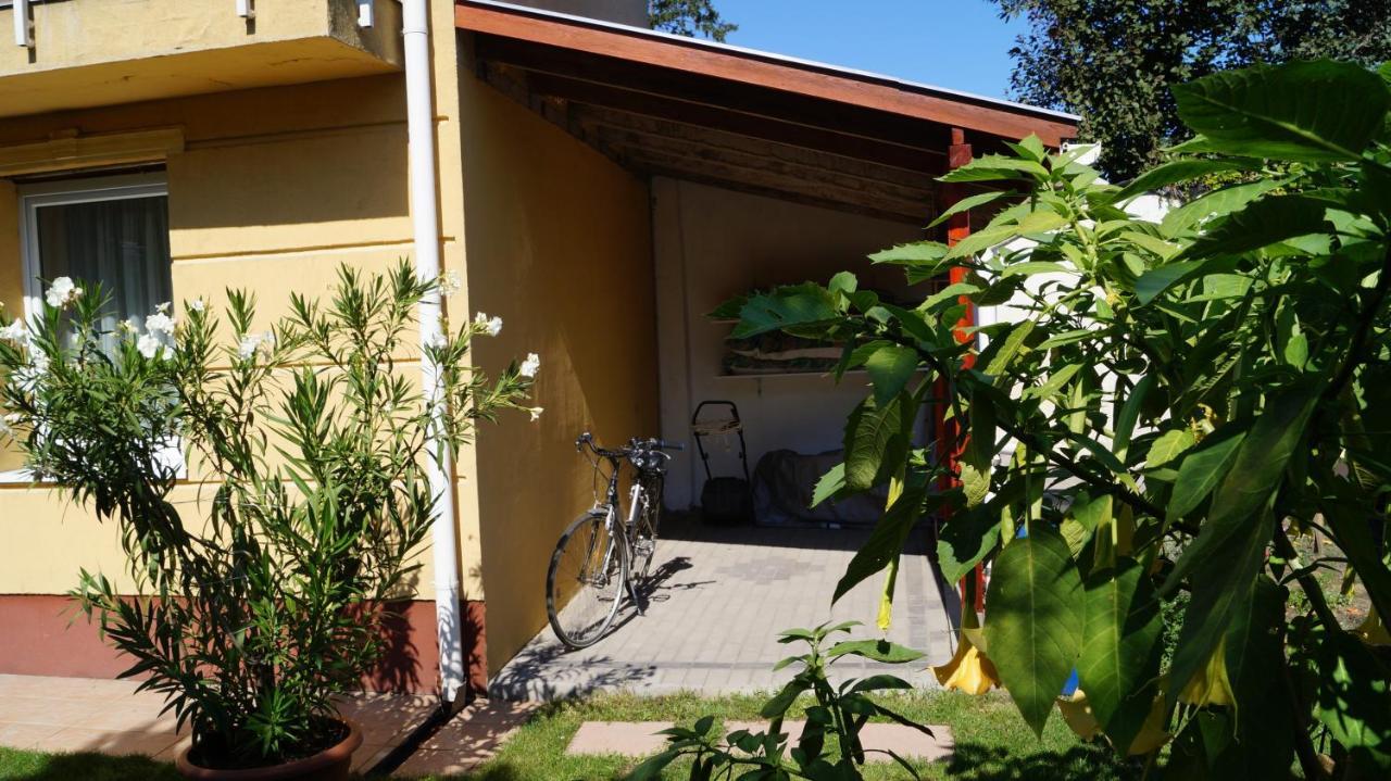 阿卡西亚公寓酒店 布达佩斯 外观 照片